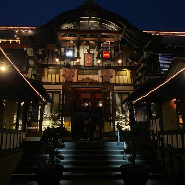 รูปภาพถ่ายที่ Yamashiro Hollywood โดย Rebecca Y. เมื่อ 10/6/2022