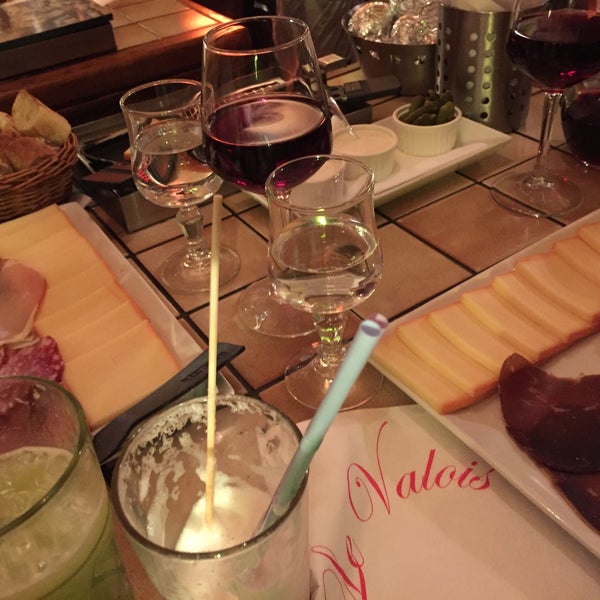 Les cocktails en #Happyhours de 19h-23h à 4,5€ et une bonne #Raclette