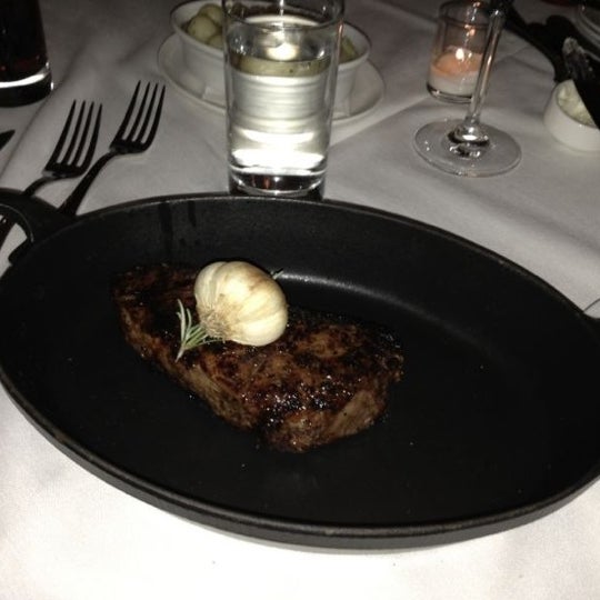 Foto diambil di Steak House No. 316 oleh Henrique pada 12/18/2012