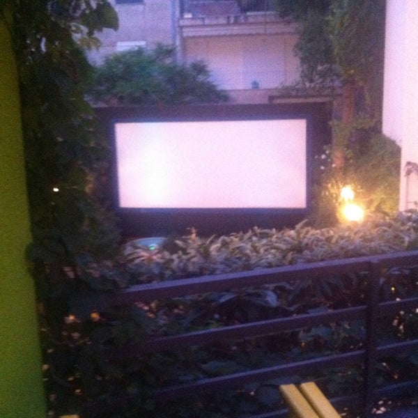 Foto tirada no(a) Cine Αθηναία por Vasilis S. em 8/9/2014