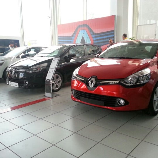 Foto tomada en Akbak Renault Plaza  por Abdullah Cihat A. el 11/23/2012