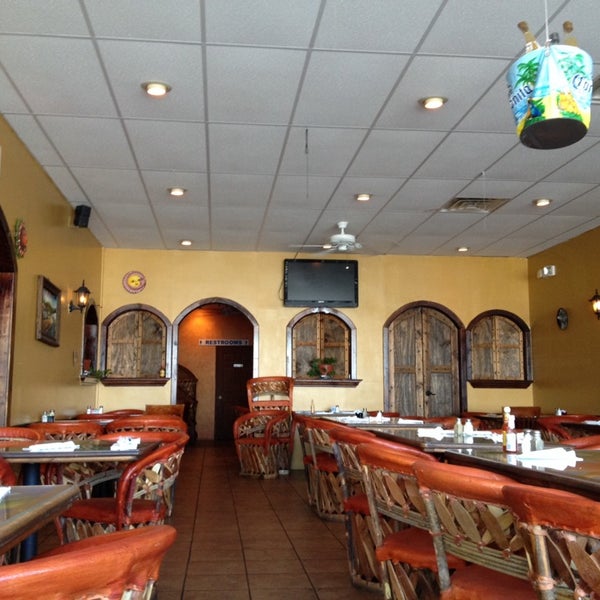 10/20/2013にNoeがLa Hacienda Mexican Restaurantで撮った写真