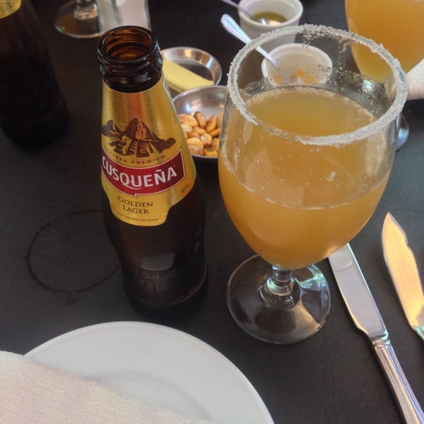 12/7/2014 tarihinde Andres G.ziyaretçi tarafından Restaurant Olan'de çekilen fotoğraf