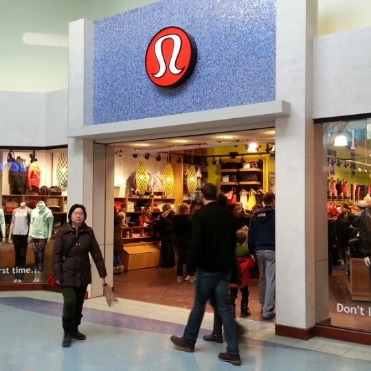 lululemon vaughan mills mall