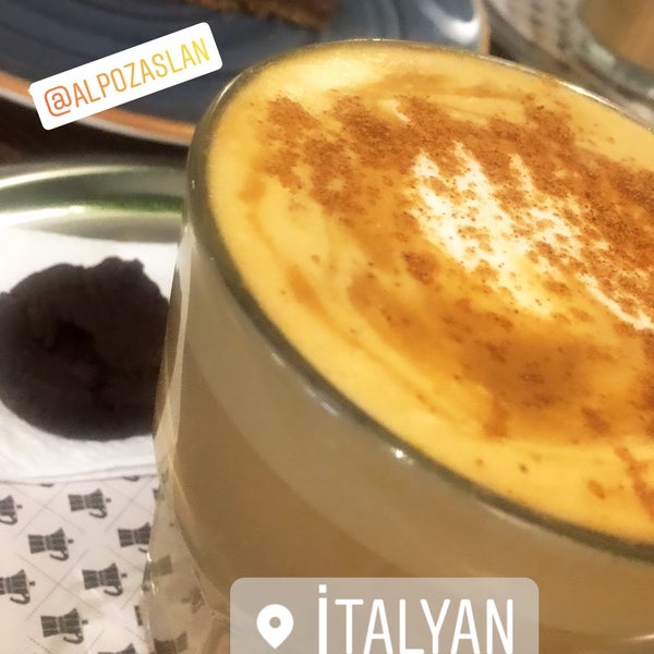 12/9/2018 tarihinde Pınar B.ziyaretçi tarafından Caffe İtalyan'de çekilen fotoğraf