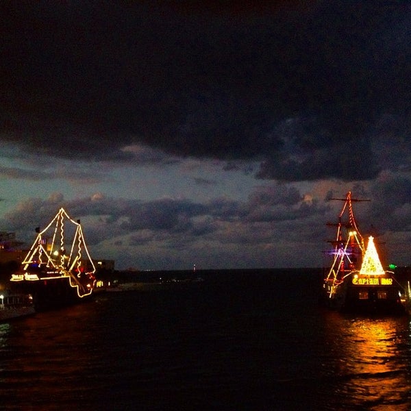 Foto scattata a Captain Hook Pirate Ship da Jorge A. G. il 12/9/2014