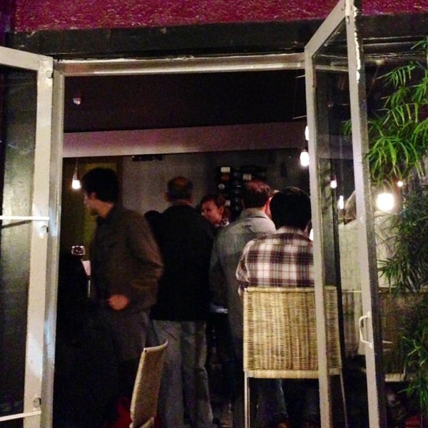 10/11/2013にMelinda M.がSara the Wine Barで撮った写真