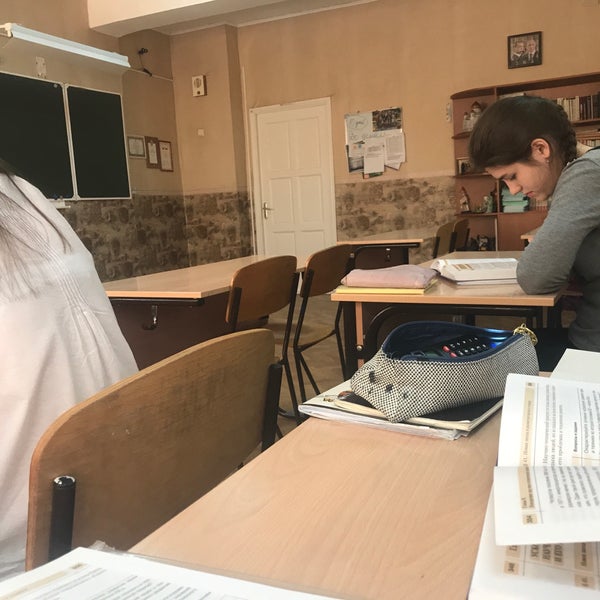 Гимназия № 19 - Education