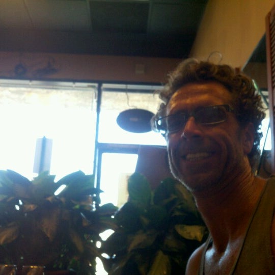 9/20/2012にDavid M.がlusy&#39;s Mediterranean Cafe and Grillで撮った写真