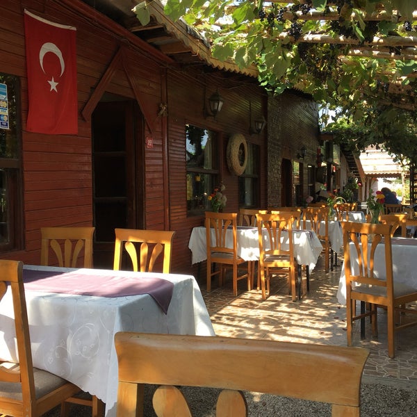 Foto tomada en Demircan Restoran  por Sefa K. el 9/17/2017