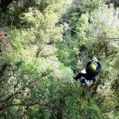 Foto tomada en Rotorua Canopy Tours  por Chris R. el 1/16/2013
