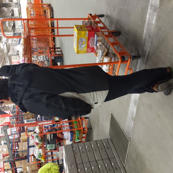 Photos At Jetro Kitchen Supply Store In Philadelphia