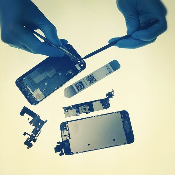 Photo taken at Iphone Repair Miami Beach by iPhone Repair M. on 9/21/2012