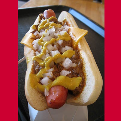 รูปภาพถ่ายที่ Pee Wee&#39;s Famous Hot Dogs and Hamburgers โดย Pee Wee&#39;s Famous Hot Dogs and Hamburgers เมื่อ 10/18/2013