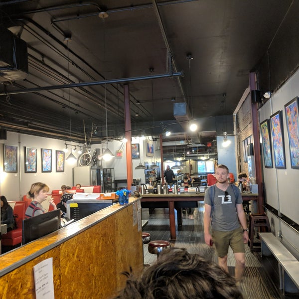9/1/2018 tarihinde Lucy S.ziyaretçi tarafından Diesel Café'de çekilen fotoğraf