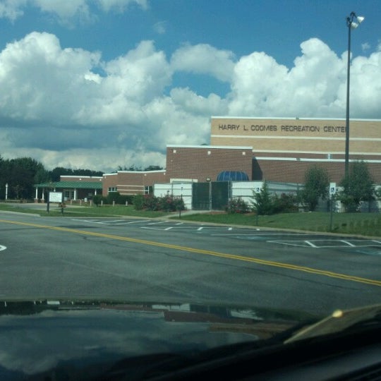 Harry L Coomes Recreation Center Swimming Pool in Abingdon