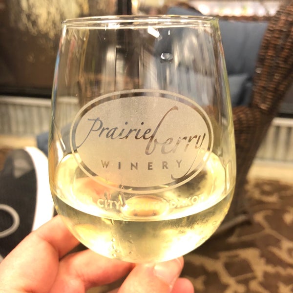 Das Foto wurde bei Prairie Berry Winery von Travis E. am 5/12/2018 aufgenommen