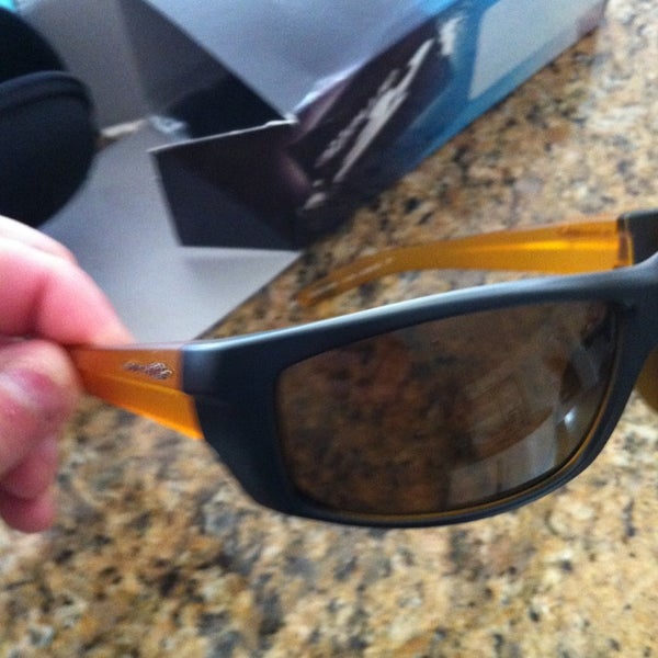 sunglass hut lakeside