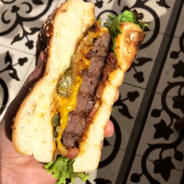 Adra Et Köfte Kasap (Artık Kapalı) Değirmenlikızık�ta Köfteci