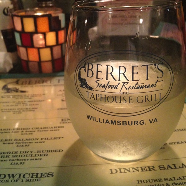 Photo taken at Berret&#39;s Seafood Restaurant and Taphouse Grill by Tami on 5/12/2013