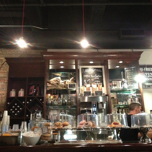 Photo taken at Robust Coffee Lounge by Araminta K. on 9/6/2013