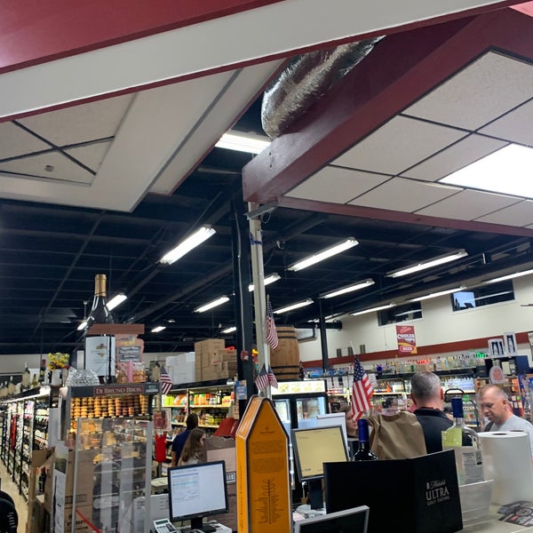 Joe Canal's Liquor Store in Rio Grande