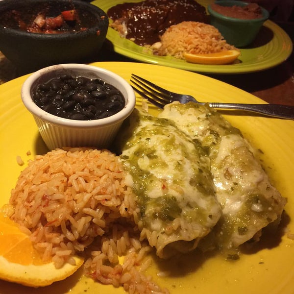 Снимок сделан в Jose&#39;s Mexican Restaurant пользователем José 10/10/2015