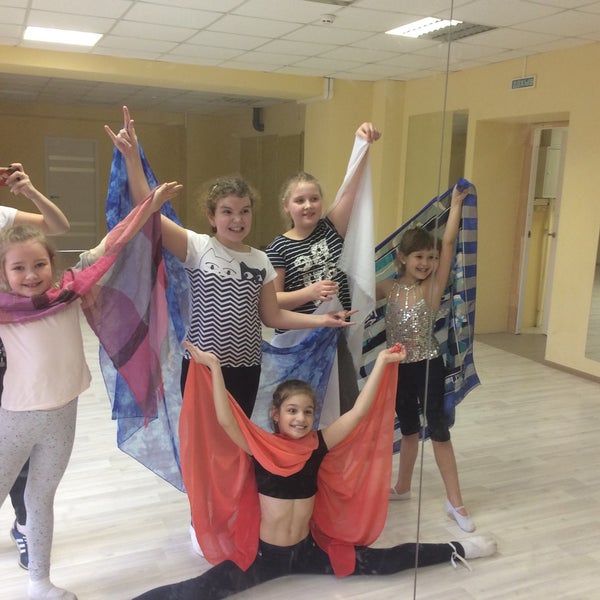 студия танцев круиз тверь. круиз тверь танцы южный. студия танцев круиз тверь. танцующие круиз. телка из оркестра ханса циммера.