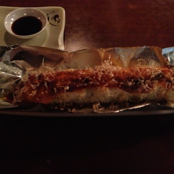 Das Foto wurde bei Hana Japanese Eatery von Cindy H. am 3/8/2013 aufgenommen