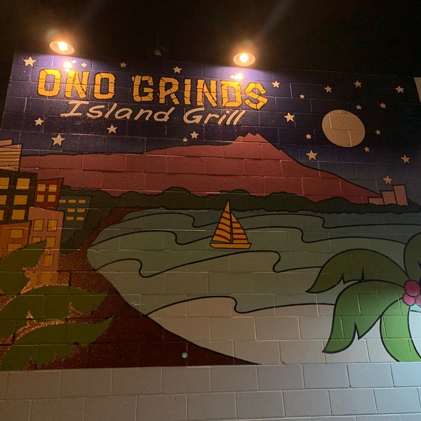 Photo prise au Chris&#39; Ono Grinds Island Grill par Michael C. le11/17/2020