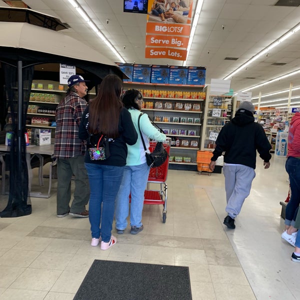 Big Lots La Presa 4 tips de 261 visitantes