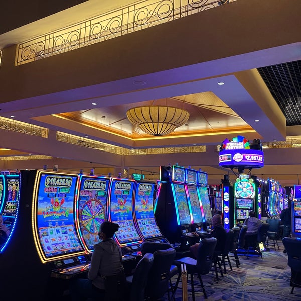 Harro Rincon Slot Machine Photos at Harrah's Southern California Casino & Resort - 777 Harrahs ...
