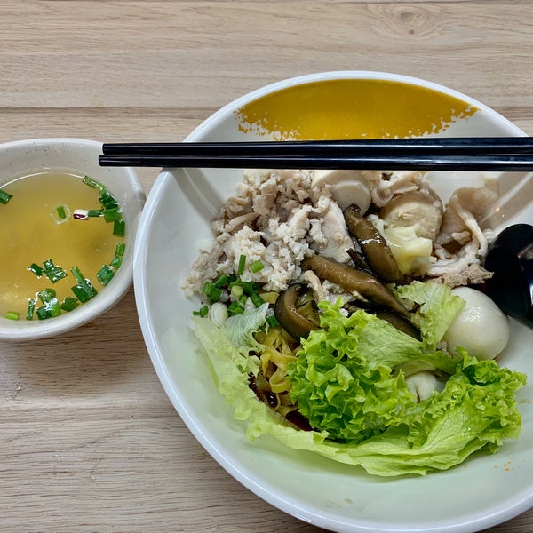 Boat Quay Original Mushroom Noodles Asian Restaurant in Central Region