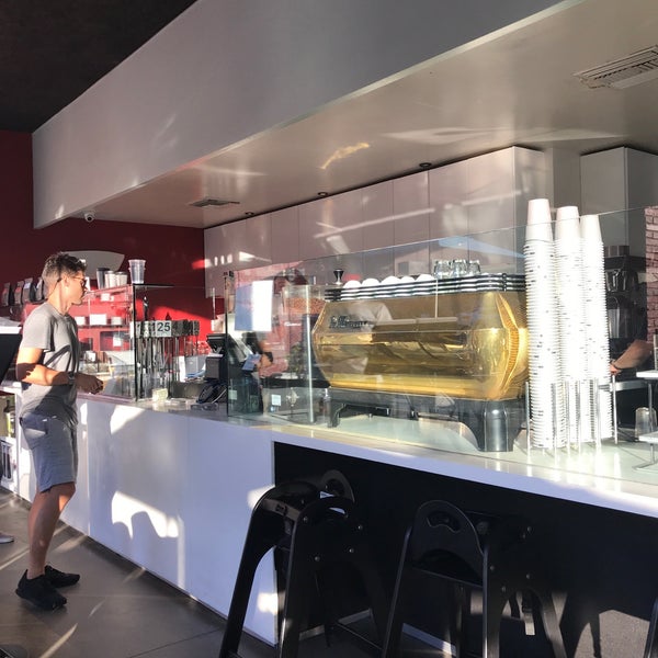 Foto tirada no(a) Lamill Coffee Boutique por Avrohom K. em 10/22/2018