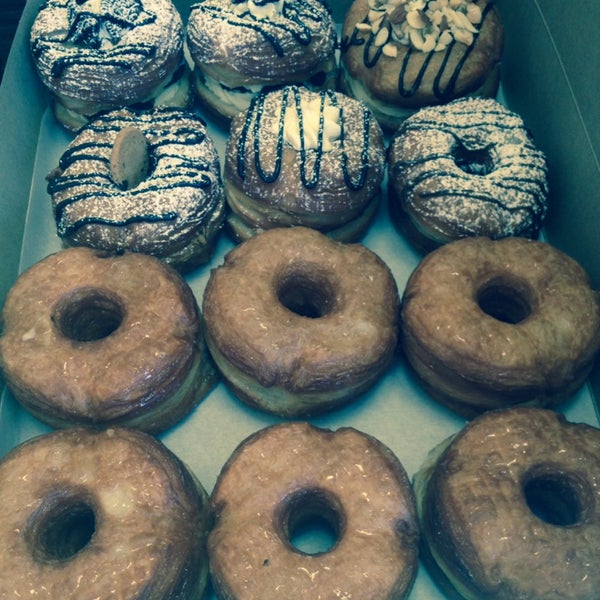 Foto tirada no(a) Spudnuts Donuts por nancy p. em 6/19/2014