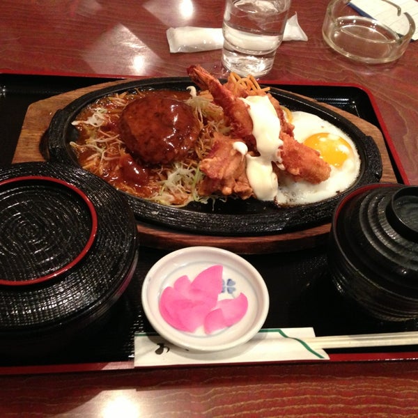 レストラン やかた 四日市