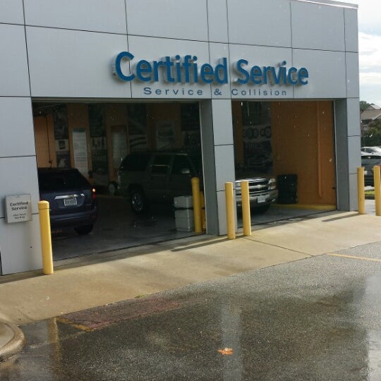 First Team Hampton Chevy Car Dealership in Coliseum Central
