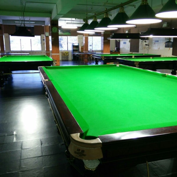 Zoom Inn Snooker ,Table Tennis,Xbox Club - Gaming Cafe