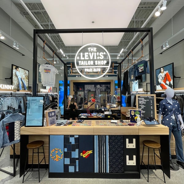 Levi's Store - 2 tips