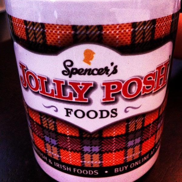 รูปภาพถ่ายที่ Spencer&#39;s Jolly Posh Foods โดย Charlene R. เมื่อ 4/20/2013