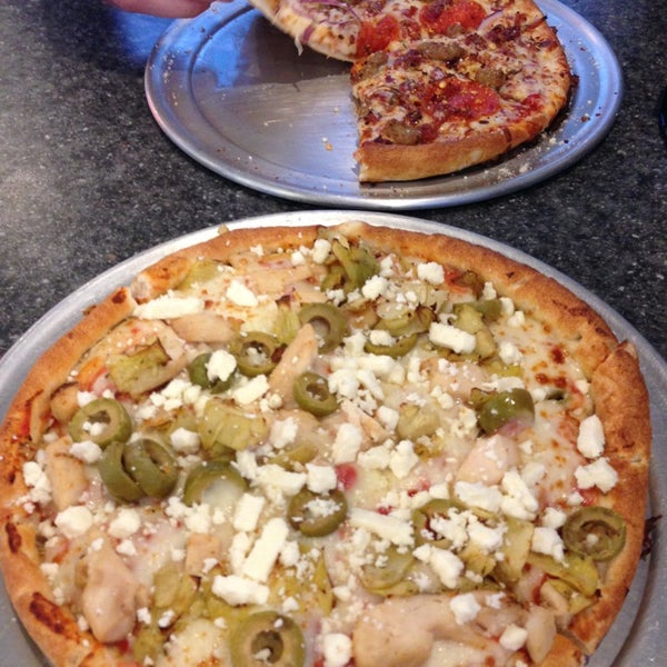 3/24/2013にColleen Y.がPie Five Pizza Co.で撮った写真