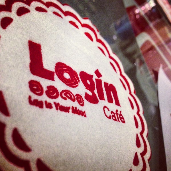 Das Foto wurde bei Login Cafe von AlHasan A. am 5/22/2013 aufgenommen