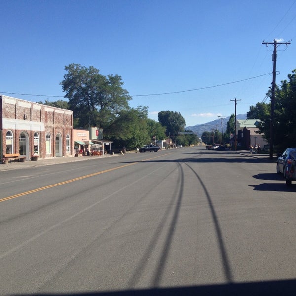 Country Hearth Restaurant & Bakery Cedarville, CA
