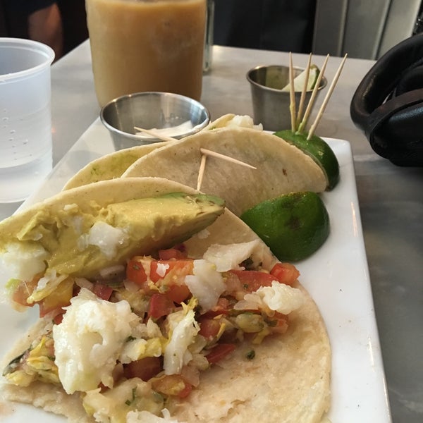 Foto tomada en Taszo Espresso Bar  por Matt D. el 7/5/2016