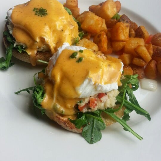 Hall's Chophouse Steakhouse in Downtown Charleston