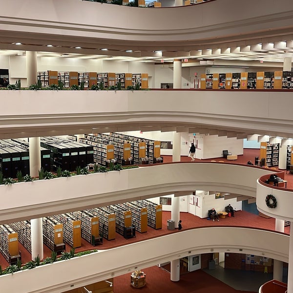 Photo taken at Toronto Public Library - Toronto Reference Library by Ryan H. on 12/24/2022