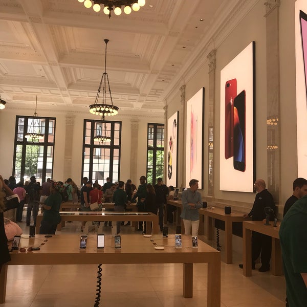 Upper East Side - Apple Store - Apple