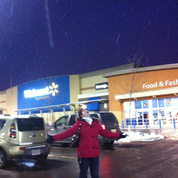 Walmart Supercentre Mount Pleasant Brampton, ON
