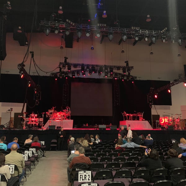 Foto tirada no(a) Turning Stone Event Center por Chris T. em 12/28/2019