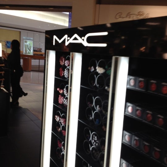 Macy's Fairlane Town Center'de Büyük Mağaza